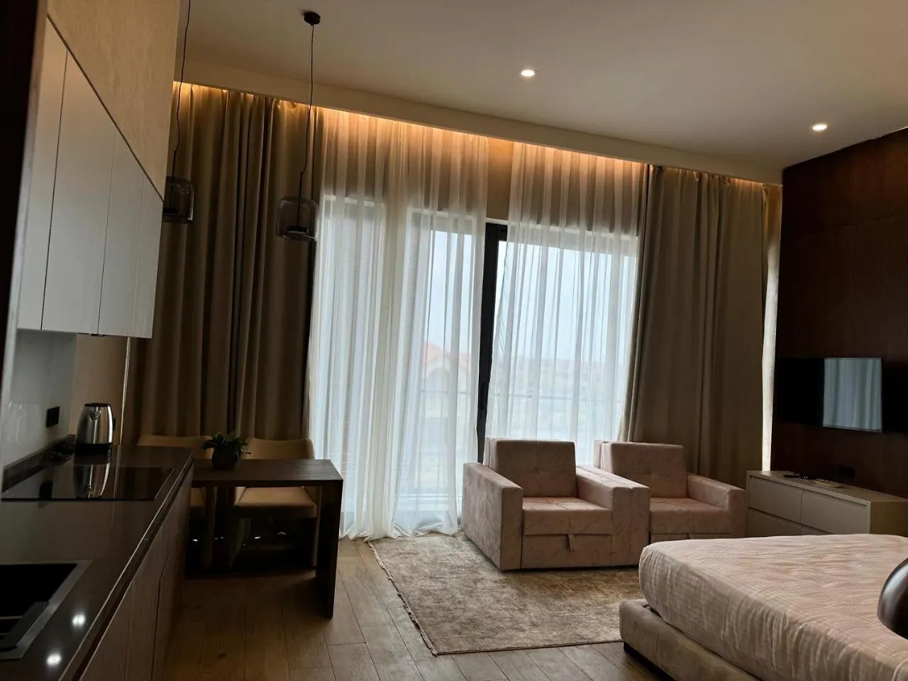 Sea Breeze White Residence Apartment Hotel バクー